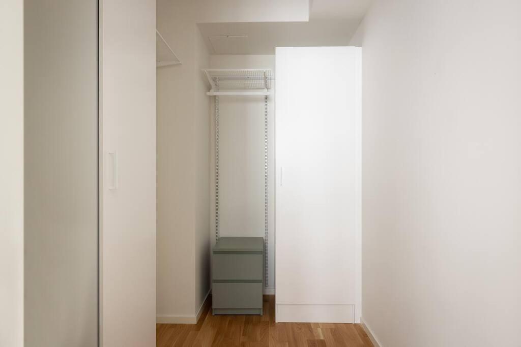 Modern Elegance I Hagastaden Apartment สต็อกโฮล์ม ภายนอก รูปภาพ